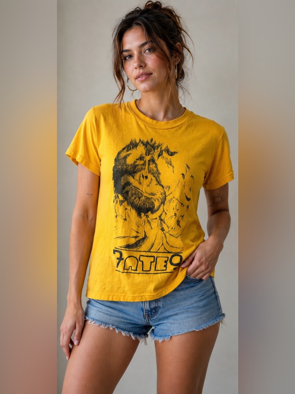 American Apparel FATE9 Monkey Graphic Tee Yellow Short Sleeve 100% cotton Small